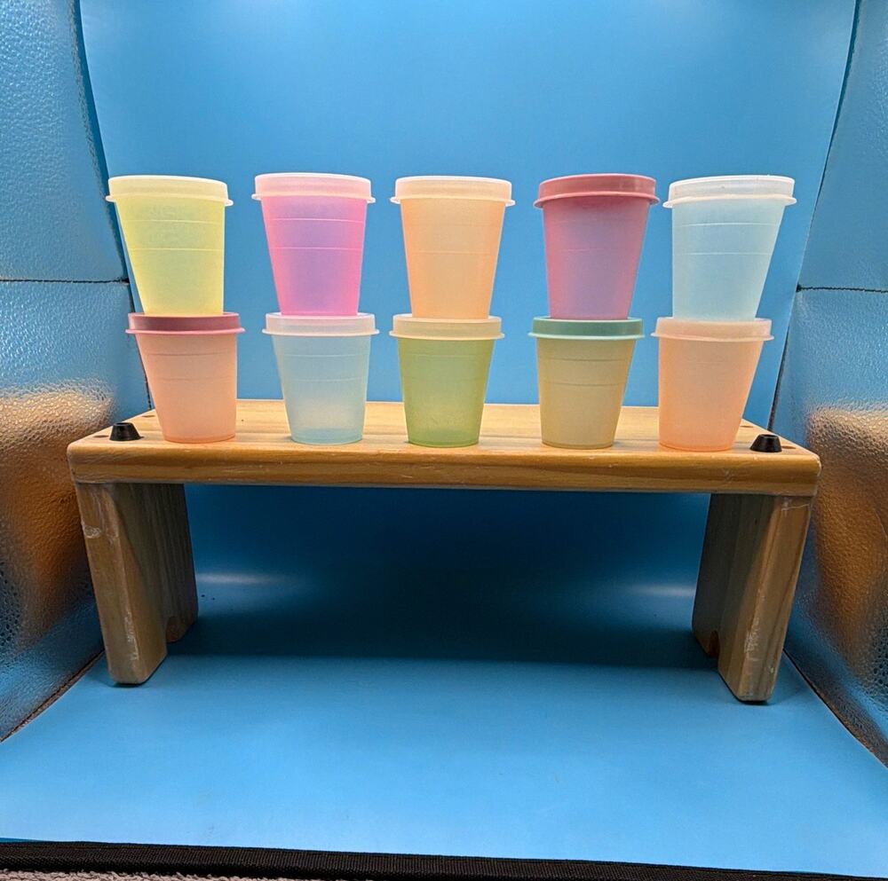 Tupperware Vintage Multicolor Plastic Containers Snap Lids 10pc 201-70/78